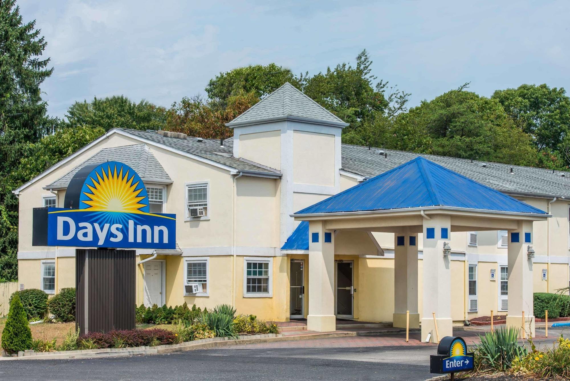 Days Inn By Wyndham Berlin Voorhees Exterior foto